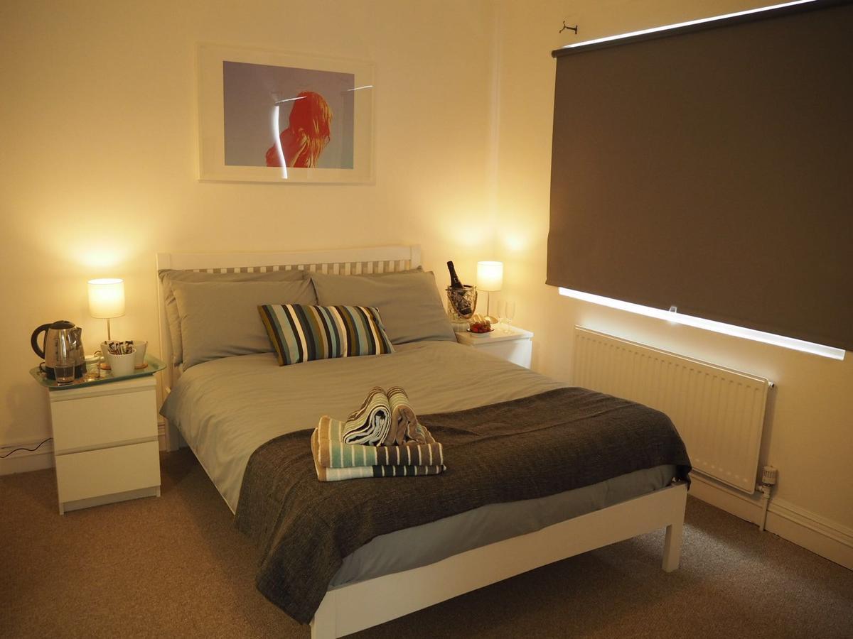 Wax, Watergate Hotell New Quay Exteriör bild